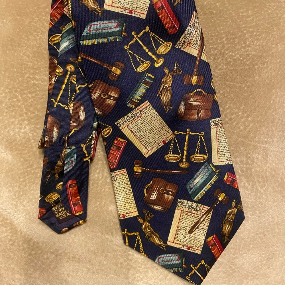 TIE MEN’S ALLYN NECKWEAR TIE👕WORN ONCE👕